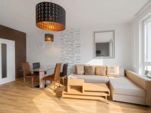 Pronájem bytu 2+kk, Ostrava, Jantarová, 60 m2