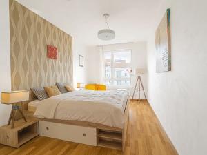 Pronájem bytu 2+kk, Ostrava, Jantarová, 60 m2
