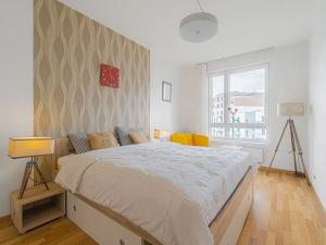 Pronájem bytu 2+kk, Ostrava, Jantarová, 60 m2
