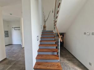 Prodej rodinného domu, Bašť, Okružní, 160 m2