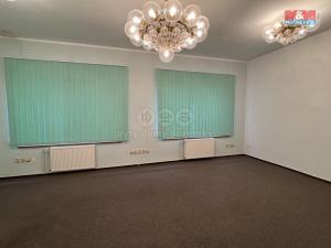 Pronájem kanceláře, Chomutov, Školní, 131 m2