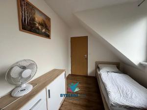 Prodej bytu 3+1, Teplice, U Hadích lázní, 73 m2