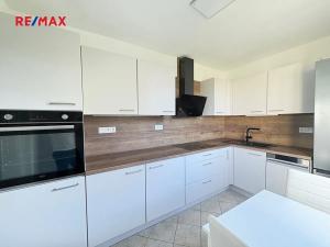 Prodej bytu 3+1, Praha - Újezd nad Lesy, Žárovická, 63 m2