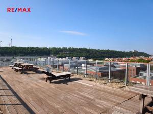 Pronájem bytu 1+kk, Praha - Karlín, Molákova, 35 m2