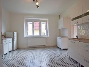 Pronájem rodinného domu, Praha - Dolní Měcholupy, V planinách, 185 m2