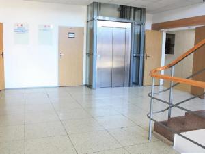 Pronájem kanceláře, Zlín, nám. T. G. Masaryka, 22 m2