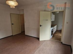 Prodej bytu 2+1, Mikulov, St. Živného, 49 m2