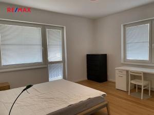 Pronájem bytu 2+1, Praha - Braník, Na rozhledu, 72 m2