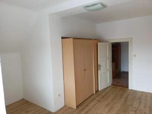 Pronájem pokoje, Praha - Horní Počernice, Náchodská, 16 m2