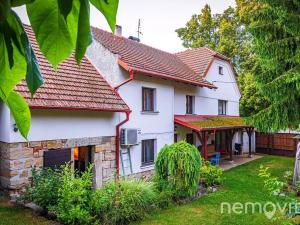 Prodej vícegeneračního domu, Lobeč, 340 m2