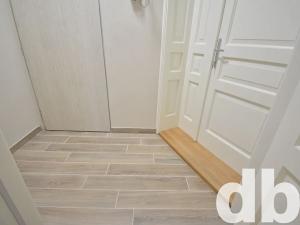 Pronájem bytu 1+kk, Karlovy Vary, Raisova, 32 m2