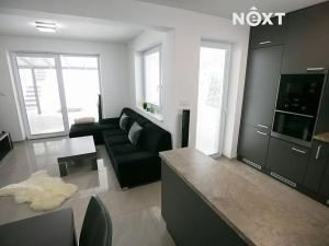 Prodej rodinného domu, Zlín, Karmínová, 120 m2