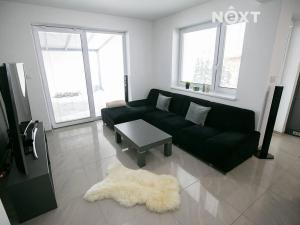 Prodej rodinného domu, Zlín, Karmínová, 120 m2