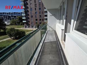 Pronájem bytu 2+kk, Praha - Karlín, Nekvasilova, 40 m2