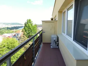 Pronájem bytu 3+kk, Praha - Podolí, Na vápenném, 68 m2