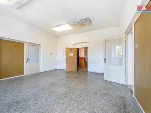 Pronájem výrobních prostor, Přeštice, Veleslavínova, 918 m2