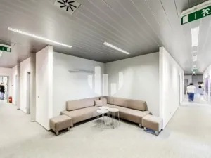 Pronájem kanceláře, Praha - Smíchov, Nádražní, 539 m2