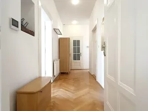 Pronájem bytu 4+kk, Praha - Hradčany, Na valech, 110 m2