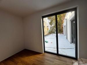 Pronájem bytu 2+kk, Praha - Vinohrady, Korunní, 37 m2