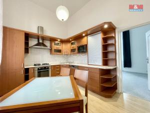 Pronájem bytu 2+1, Karlovy Vary, Západní, 52 m2