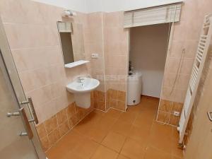 Pronájem bytu 3+1, Praha - Břevnov, Šlikova, 70 m2