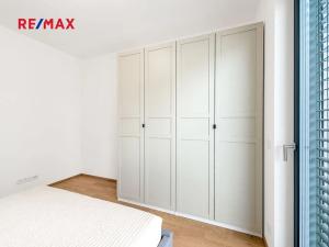 Pronájem bytu 2+kk, Praha - Košíře, Na pomezí, 58 m2