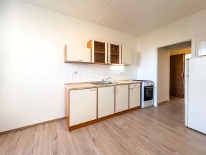 Pronájem bytu 3+1, Praha - Háje, Matúškova, 70 m2