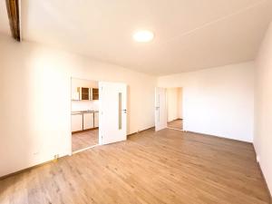 Pronájem bytu 3+1, Praha - Háje, Matúškova, 70 m2