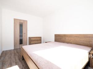 Prodej bytu 2+kk, Kladno - Kročehlavy, Anglická, 49 m2