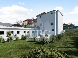 Prodej rodinného domu, Praha - Řeporyje, Smíchovská, 350 m2