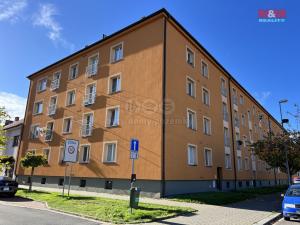 Pronájem bytu 1+1, Pardubice - Zelené Předměstí, Benešovo náměstí, 39 m2