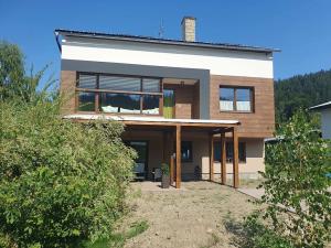Pronájem rodinného domu, Velké Karlovice, 100 m2