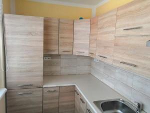 Pronájem bytu 2+1, Kadaň, Koželužská, 51 m2