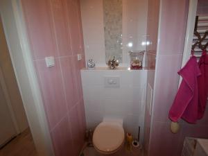 Prodej bytu 2+kk, Karlovy Vary, Šmeralova, 44 m2