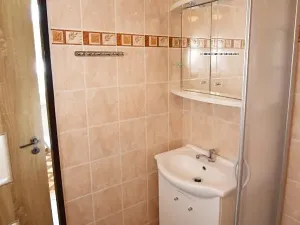 Pronájem bytu 2+1, Klášterec nad Ohří, 17. listopadu, 60 m2