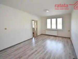 Pronájem bytu 2+1, Klášterec nad Ohří, 17. listopadu, 60 m2