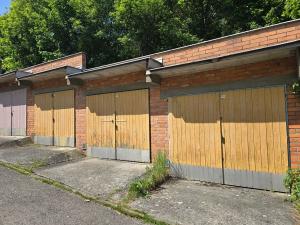 Pronájem garáže, Zlín, Hradská, 21 m2