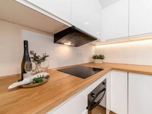 Prodej bytu 2+kk, Praha - Košíře, Holečkova, 45 m2