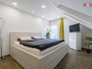Prodej rodinného domu, Jindřichův Hradec - Jindřichův Hradec II, 9. května, 129 m2