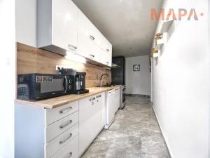 Prodej bytu 2+1, Chomutov, Skalková, 61 m2