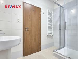 Pronájem bytu 1+kk, Praha - Vysočany, Pod Harfou, 32 m2