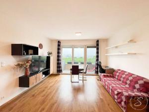 Pronájem bytu 2+kk, Praha - Horní Měcholupy, Mantovská, 59 m2