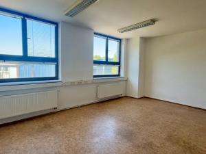 Prodej skladu, Hradec Králové, Kovová, 982 m2