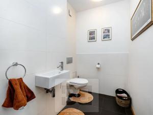 Prodej bytu 4+kk, Průhonice, Uhříněveská, 126 m2