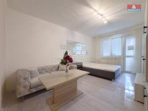 Prodej bytu 2+1, Karviná - Mizerov, tř. Těreškovové, 50 m2