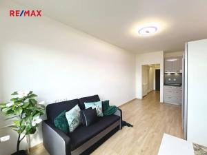 Prodej bytu 1+kk, Praha - Jinonice, Peroutkova, 23 m2