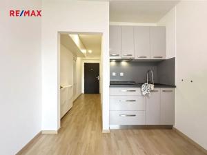 Prodej bytu 1+kk, Praha - Jinonice, Peroutkova, 23 m2