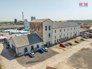 Pronájem výrobních prostor, Slaný, Trojanova, 7200 m2