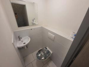 Pronájem kanceláře, Ostrava - Moravská Ostrava, Žofinská, 28 m2