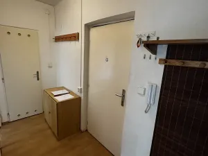Pronájem bytu 1+1, Praha - Zbraslav, Tunelářů, 42 m2